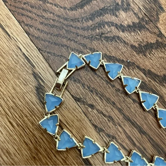 Kendra Scott Ripley Bracelet in Periwinkle and Gold - Picture 5 of 5